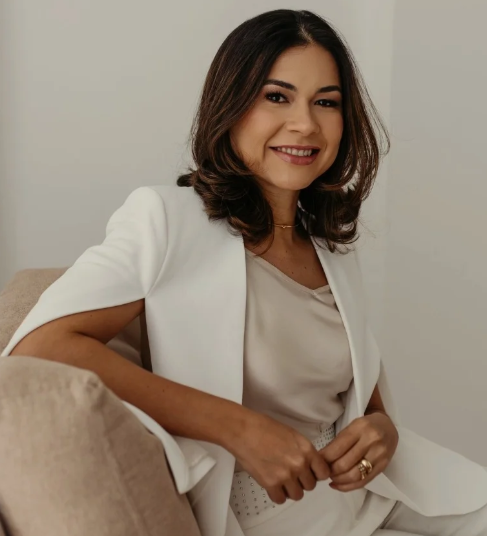Dra. Lidyane Fernandes